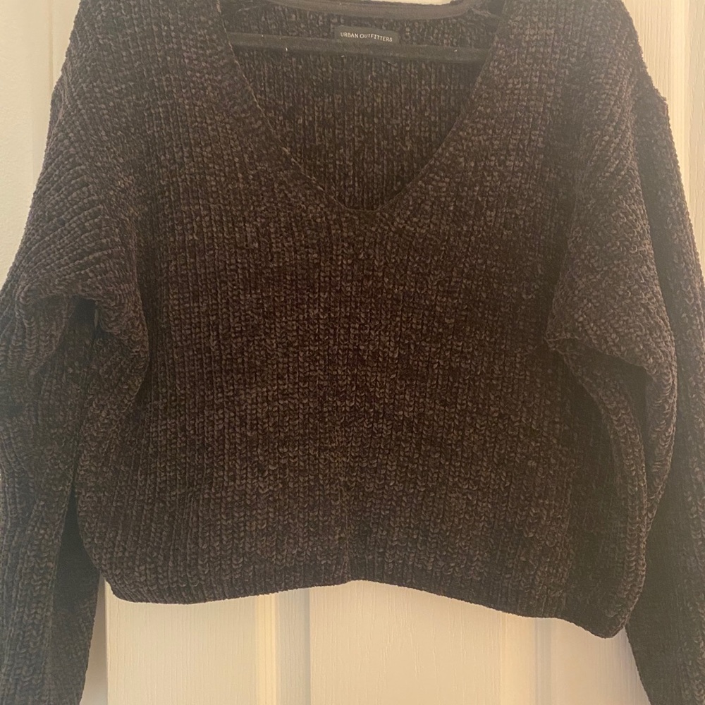 Urban outfitters black cropped chenille sweater
